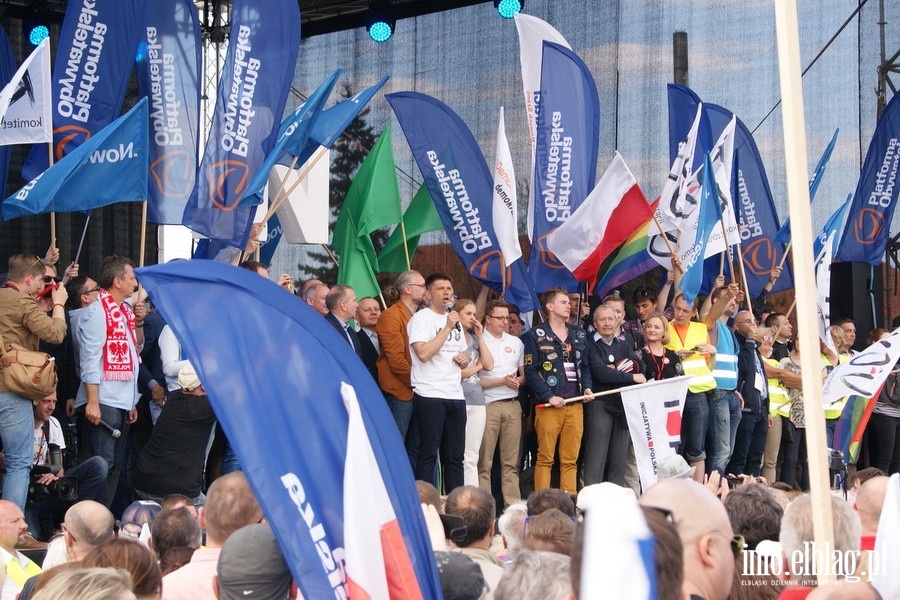 Elblążanie podczas stołecznego przemarszu KOD "Jesteśmy i będziemy w Europie!", fot. 63