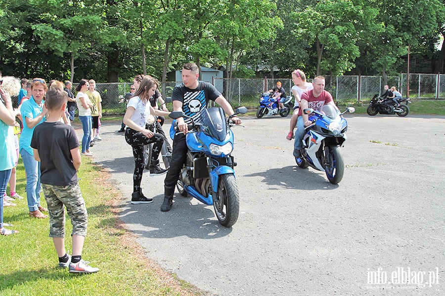 Motocyklisci w Domu Dziecka, fot. 15