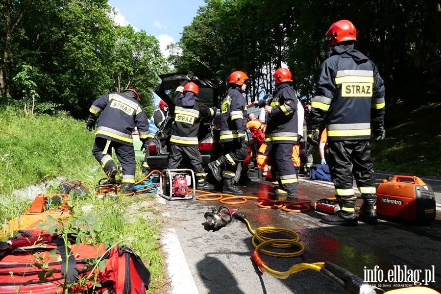 miertelny wypadek na drodze nr 503. Jedna osoba zmara w szpitalu, fot. 10