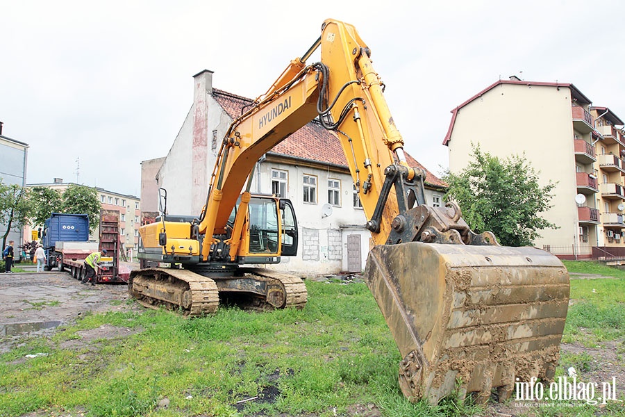 Z Traugutta znika kolejna kamienica, fot. 10