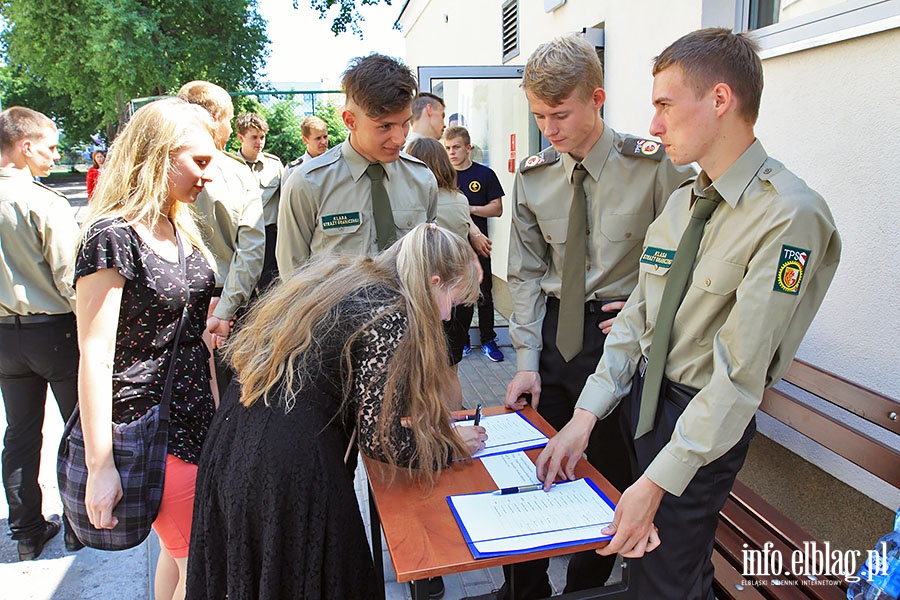 Zakonczenie roku szkolnego w II LO, fot. 1