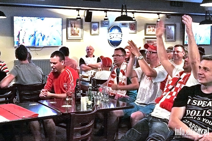 Elblążanie kibicują reprezentacji Polski, fot. 26
