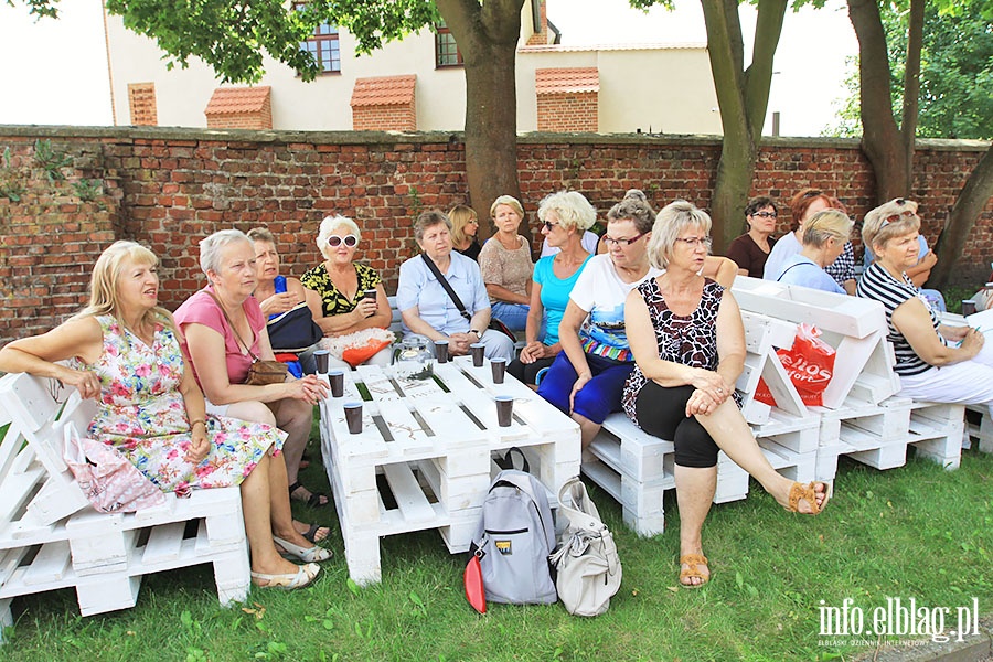 Elblascy seniorzy poznawali tajniki kuchni melekularnej, fot. 2