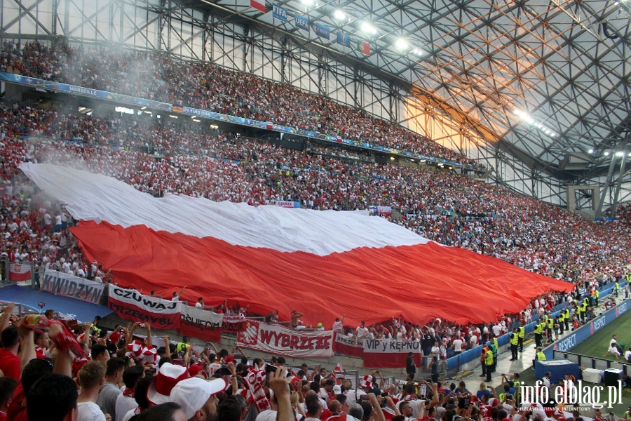 Fotoreporta z meczu Polska - Portugalia w Marsylii na EURO 2016, fot. 76