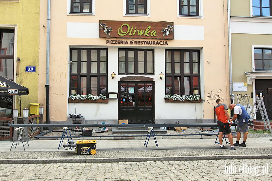 Budowa ogrdka przy restauracji Oliwka, fot. 5