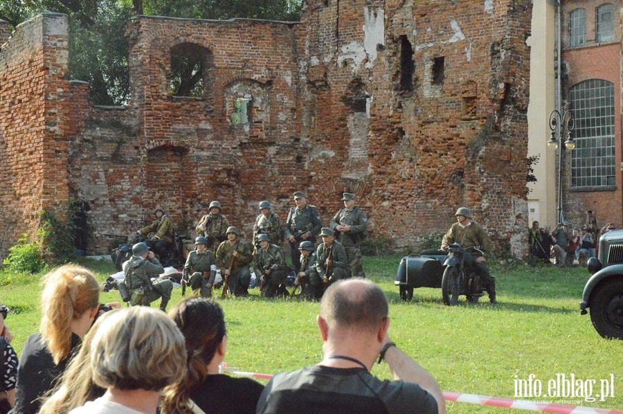 Inscenizacja Powstania Warszawskiego i przemarsz jej uczestnikw, fot. 4