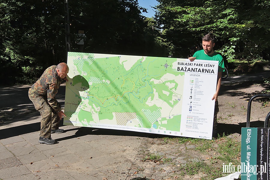 Nowe tablice edukacyjne w Bazantarnii, fot. 11
