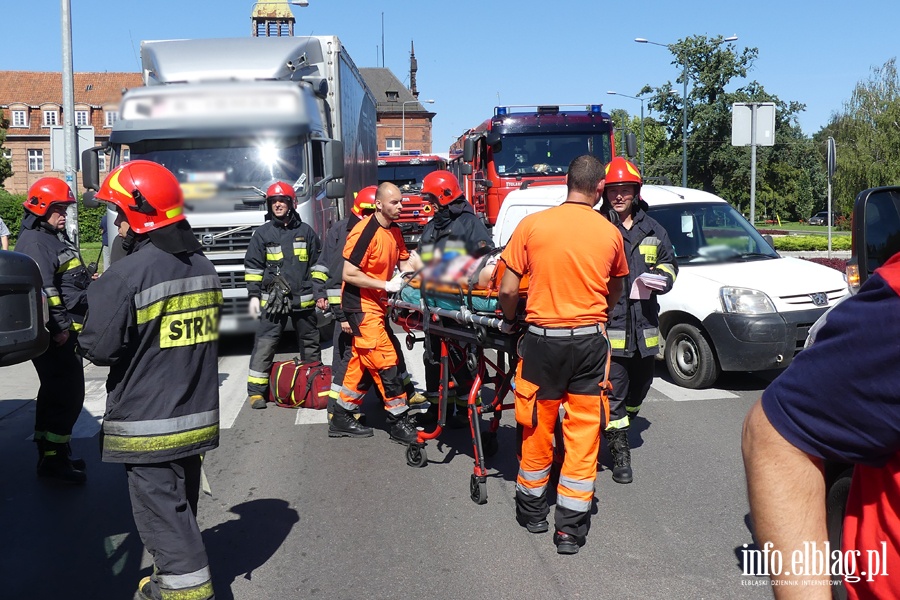 Rycerska: potrcenie na przejciu dla pieszych. Ranna kobieta w szpitalu, fot. 4