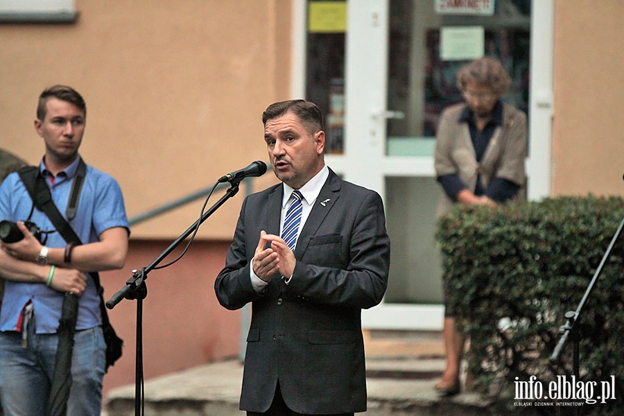 Uroczystosci pod pomnikiem Grudzie 70, fot. 27