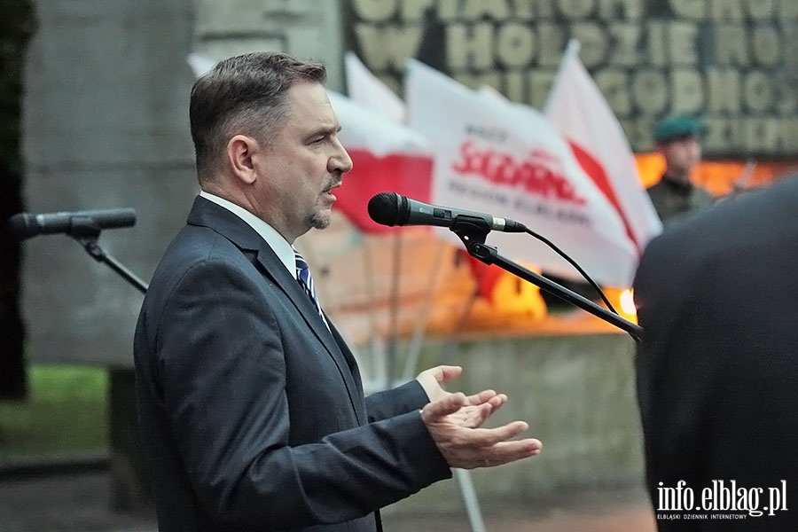 Uroczystosci pod pomnikiem Grudzie 70, fot. 28