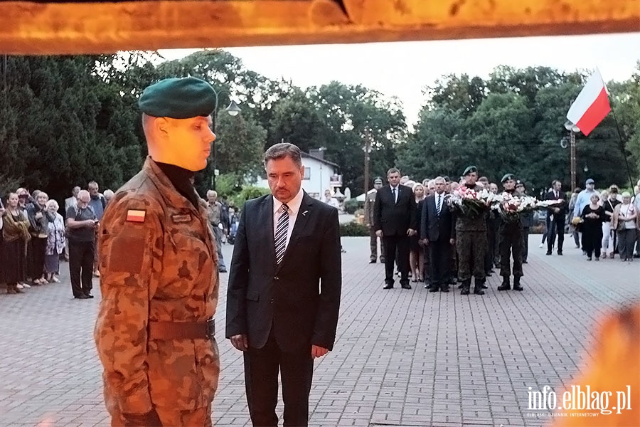 Uroczystosci pod pomnikiem Grudzie 70, fot. 30
