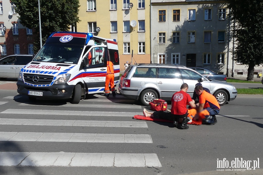 Grnolska: potrcenie na przejciu dla pieszych. Poszkodowana kobieta w szpitalu, fot. 4