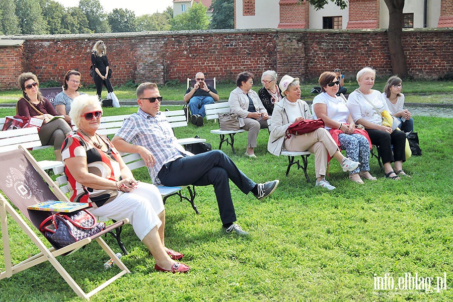 Narodowe czytanie i kiermasz ksiki, fot. 18