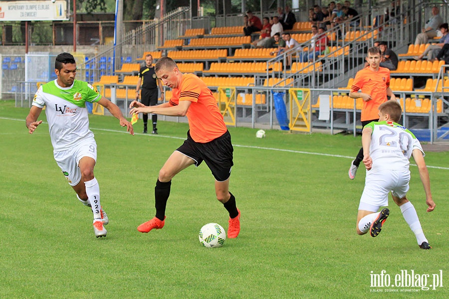 Concordia Elblg - Lechia Tomaszw Mazowiecki, fot. 7