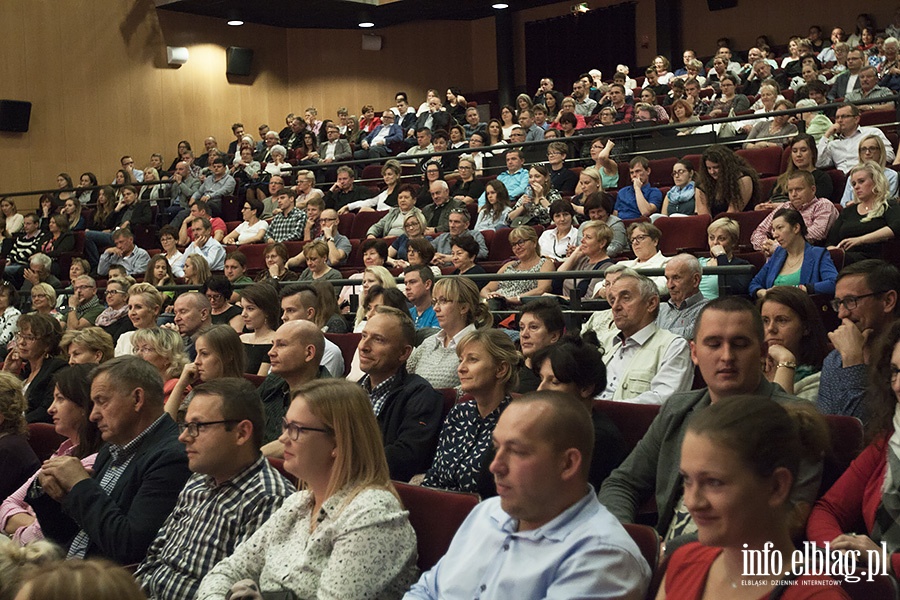 Spektakl teatralny "Szalone nozyczki", fot. 1
