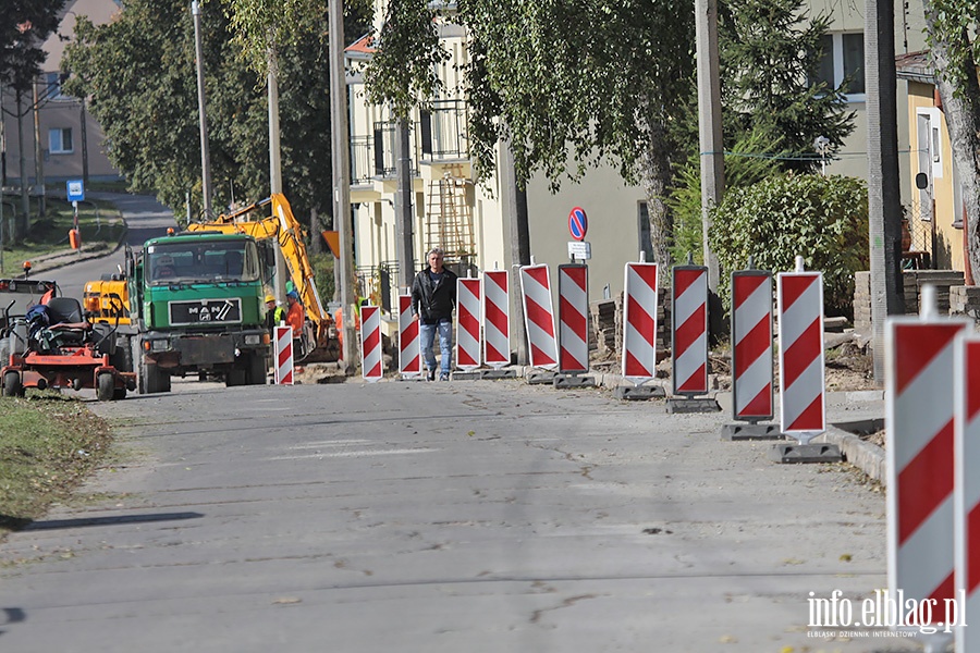 Roboty drogowe plk Dąbka Obronców Pokoju, fot. 18
