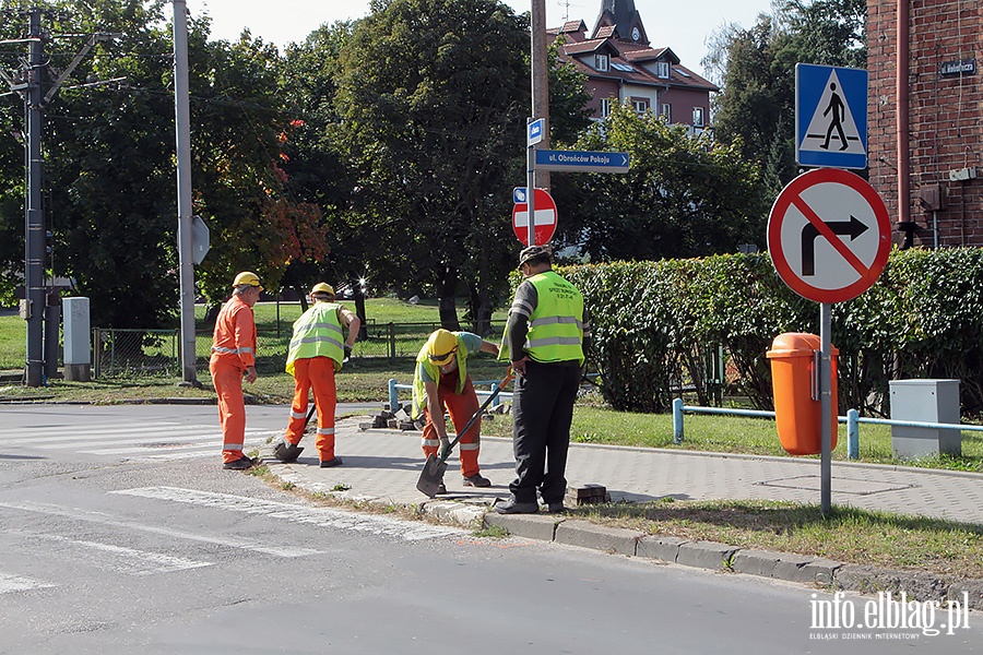 Roboty drogowe plk Dąbka Obronców Pokoju, fot. 32