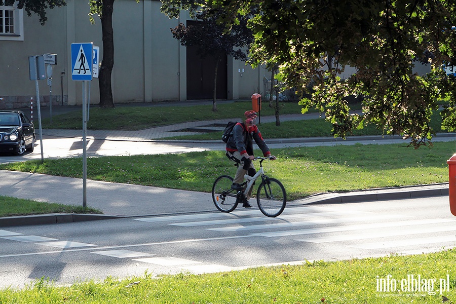 Rowerzysci na przejciach dla pieszych, fot. 2