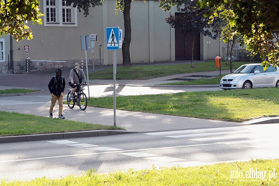 Rowerzysci na przejciach dla pieszych, fot. 6