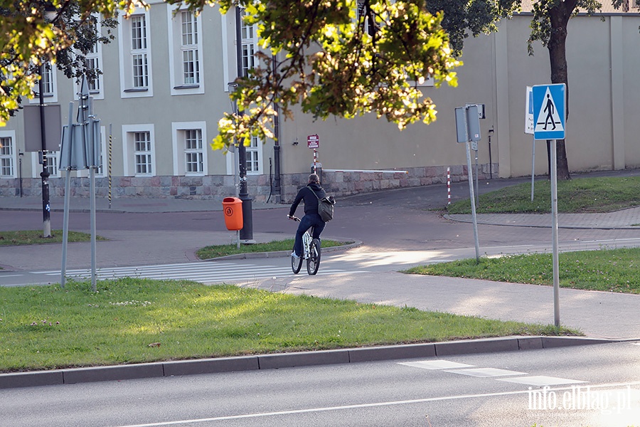 Rowerzysci na przejściach dla pieszych, fot. 16