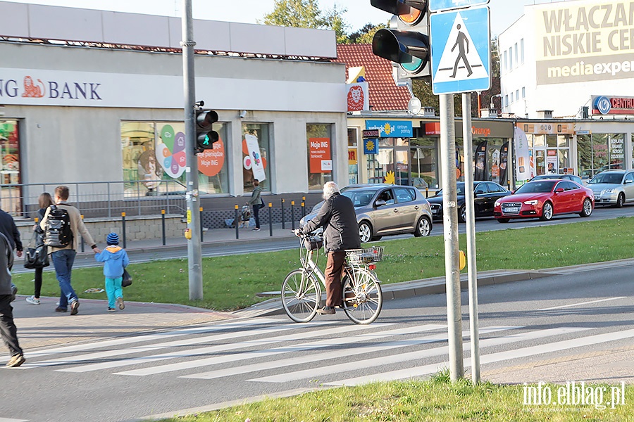 Rowerzysci na przejciach dla pieszych, fot. 25