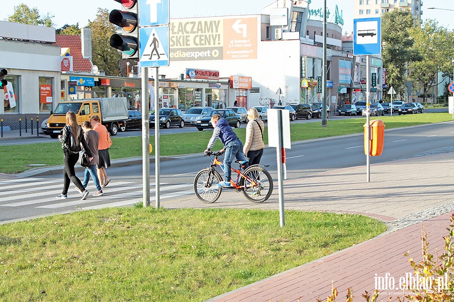 Rowerzysci na przejściach dla pieszych, fot. 34