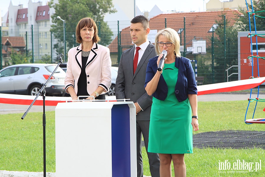 SP 16 nowy plac zabaw, fot. 11
