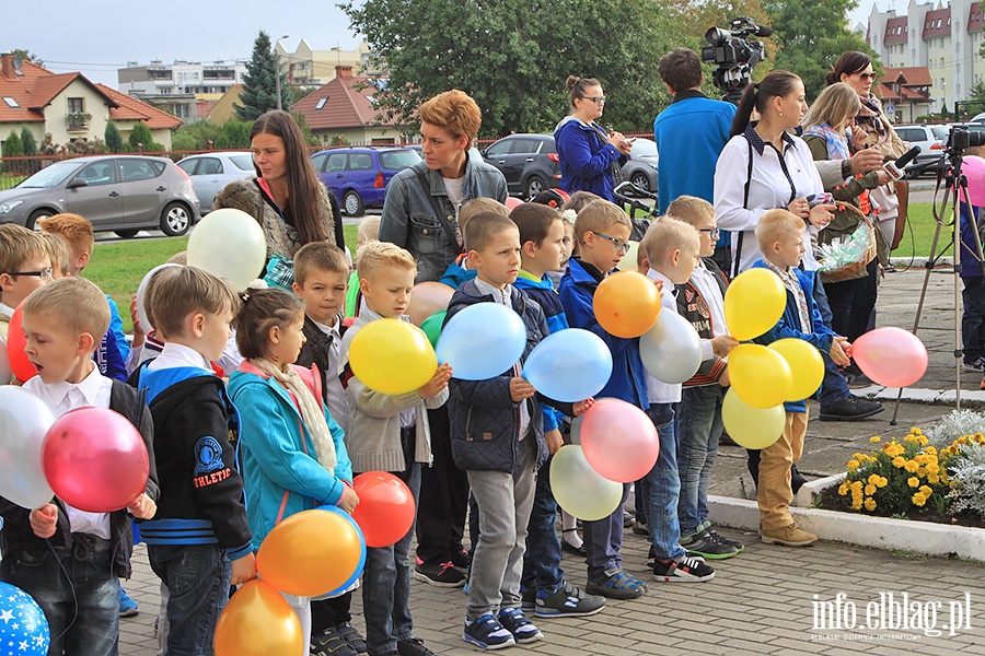 SP 16 nowy plac zabaw, fot. 14