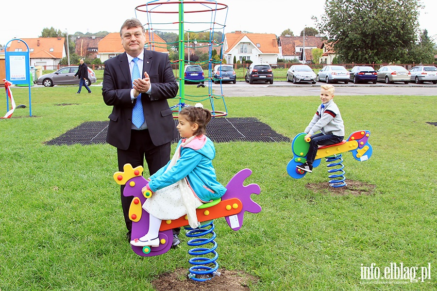 SP 16 nowy plac zabaw, fot. 46