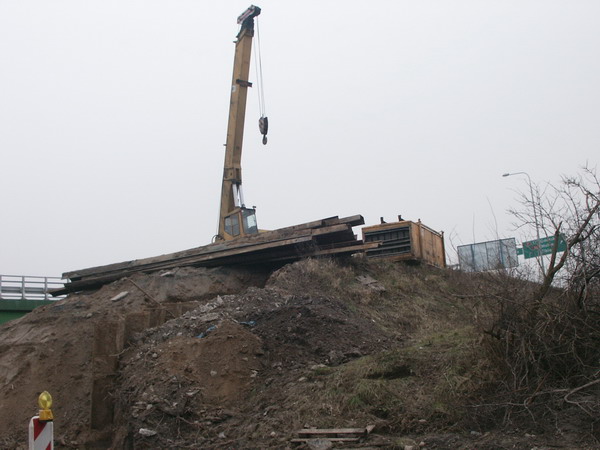 Rozbirka starego wiaduktu w Gronowie Grnym na drodze , fot. 3