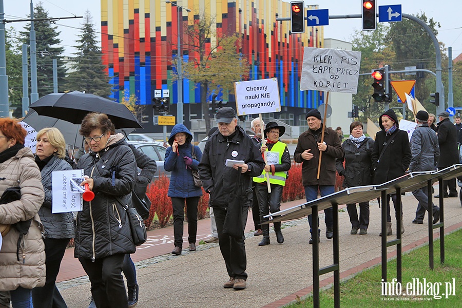 Elblanki wyszy ponownie na ulic. Za nami  kolejny Czarny Protest, fot. 16