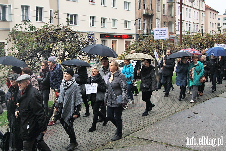 Elblanki wyszy ponownie na ulic. Za nami  kolejny Czarny Protest, fot. 26