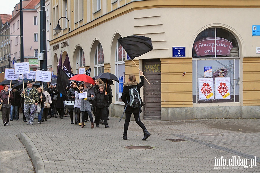 Elblanki wyszy ponownie na ulic. Za nami  kolejny Czarny Protest, fot. 34