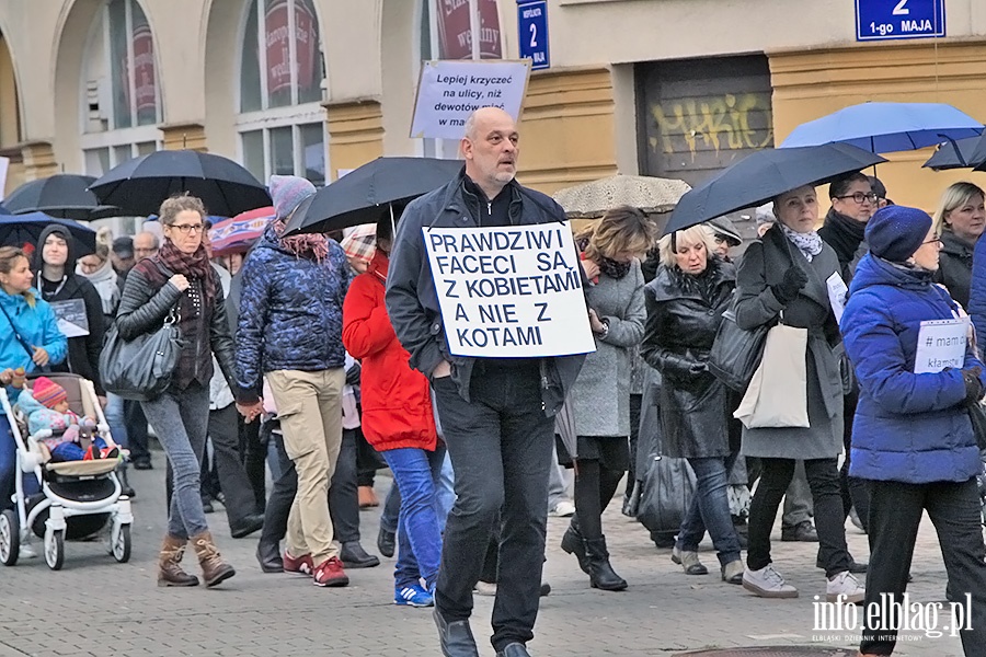 Elblanki wyszy ponownie na ulic. Za nami  kolejny Czarny Protest, fot. 36