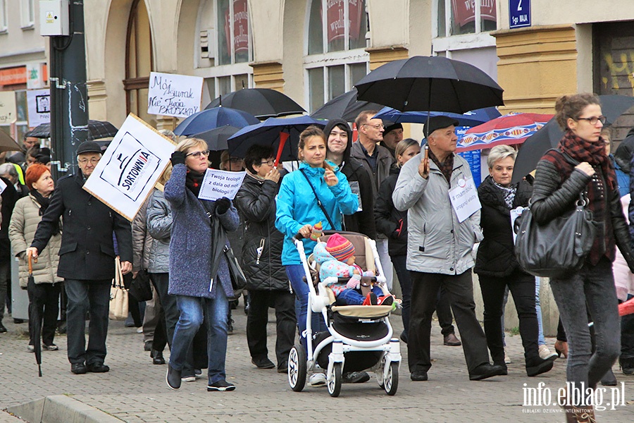 Elblanki wyszy ponownie na ulic. Za nami  kolejny Czarny Protest, fot. 37