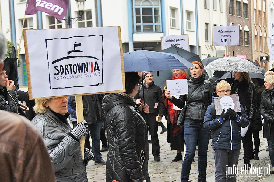 Elblanki wyszy ponownie na ulic. Za nami  kolejny Czarny Protest, fot. 54