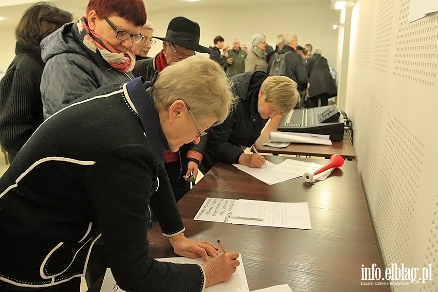 Elblanki wyszy ponownie na ulic. Za nami  kolejny Czarny Protest, fot. 63