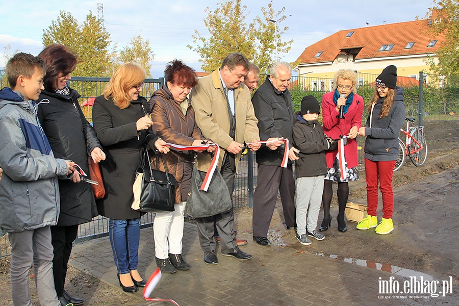 Otwarcie placu zabaw przy SP 25, fot. 15