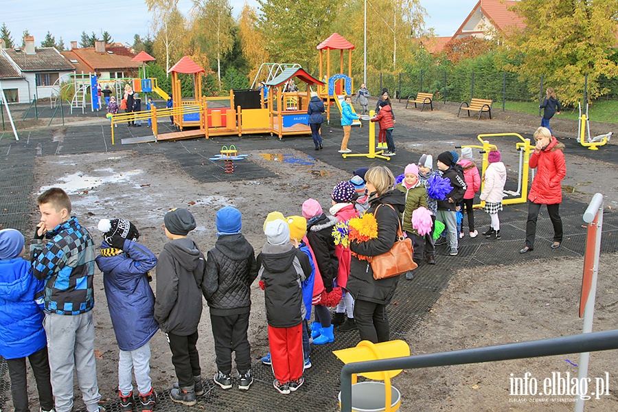 Otwarcie placu zabaw przy SP 25, fot. 36