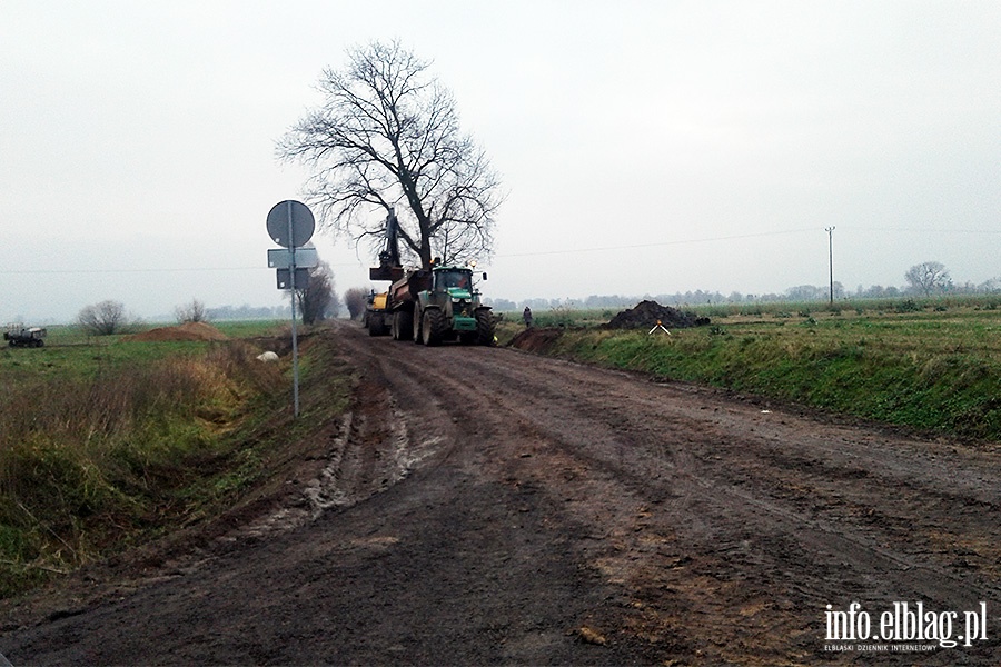 Mieszkacy podelblskiego Adamowa odcici od wiata, fot. 10