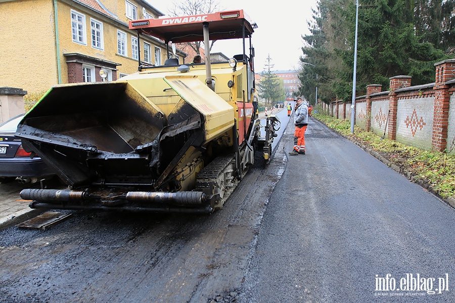 Kładą asfalt na ulicy Prusa, fot. 9