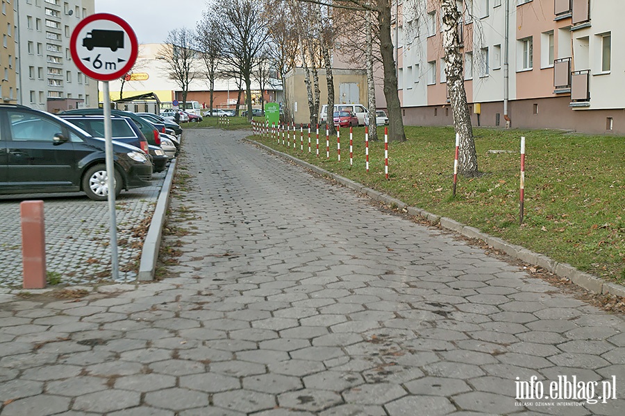 Czy Miasto rozwie problem parkowania na ulicach w okolicach Nowowiejskiej?, fot. 3