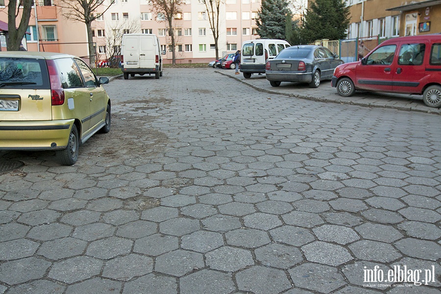 Czy Miasto rozwiąże problem parkowania na ulicach w okolicach Nowowiejskiej?, fot. 4