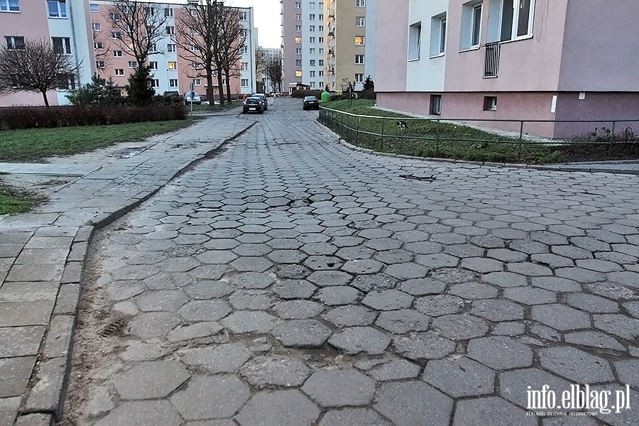 Czy Miasto rozwie problem parkowania na ulicach w okolicach Nowowiejskiej?, fot. 26