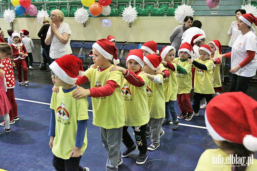 Spotkanie Mikoajkowe w Hali Sportowo-Widowiskowej, fot. 9