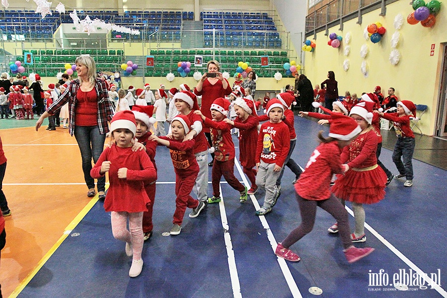 Spotkanie Mikoajkowe w Hali Sportowo-Widowiskowej, fot. 35