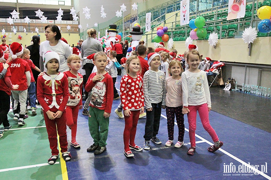 Spotkanie Mikoajkowe w Hali Sportowo-Widowiskowej, fot. 63