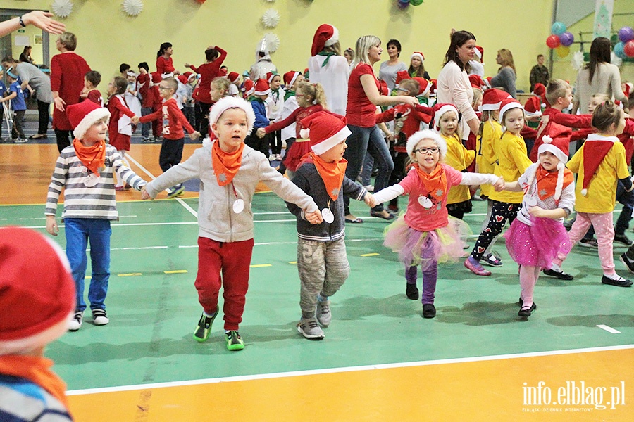 Spotkanie Mikoajkowe w Hali Sportowo-Widowiskowej, fot. 79