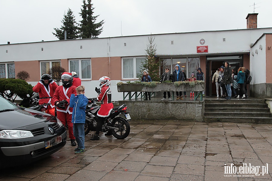 Mikoaje na motorach odwiedzili Dom dziecka, fot. 16