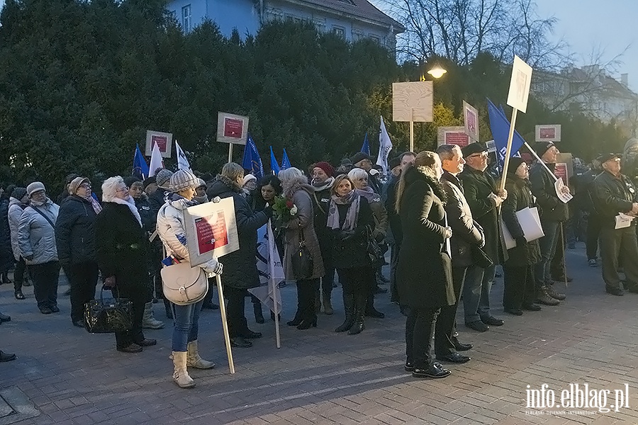 Elblanie protestowali przeciwko rzdom PiS, fot. 16
